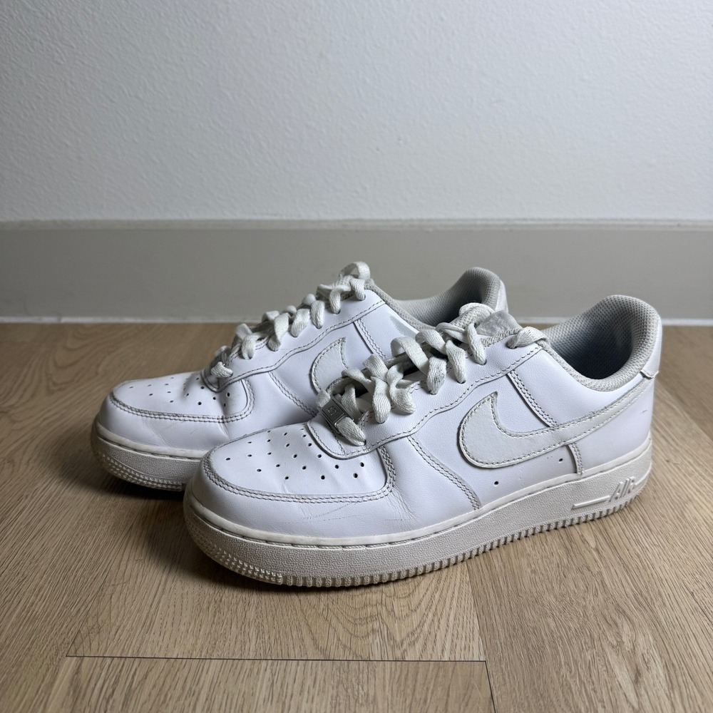 Nike‎ Air Force 1 Low '07 Womens Size 7.5 Triple White Sneakers DD8959-100